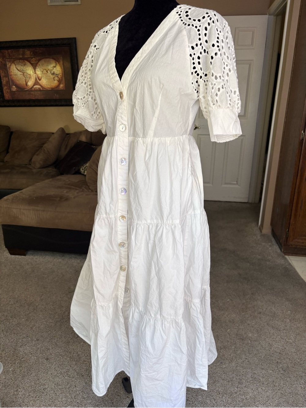 Skies Are Blue White Eyelet Sleeve Button-Front Women’s Dress size s